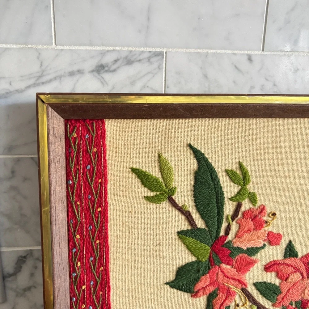 Vintage Framed Floral Crewel Embroidered Art “Songbird of the Orient” - Picture 2 of 8